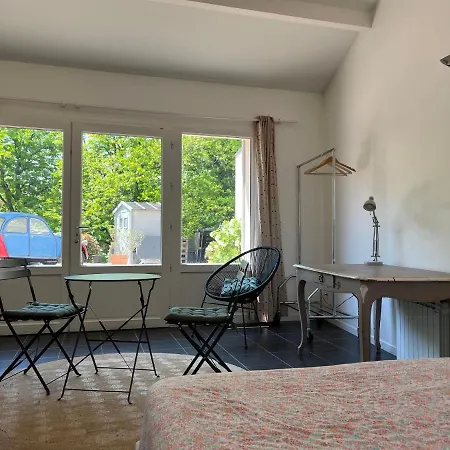 Πανσιόν Meublee Lyon Ouest